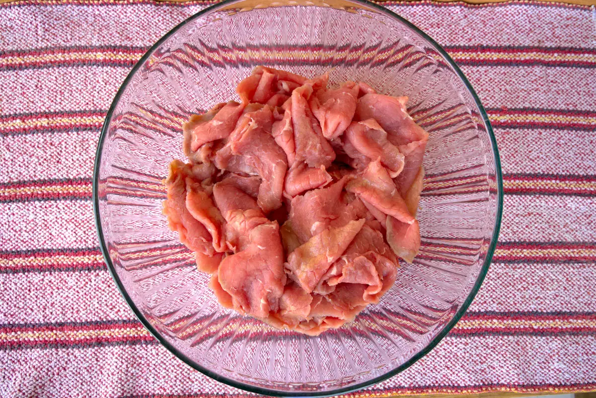sliced beef for beef jerky